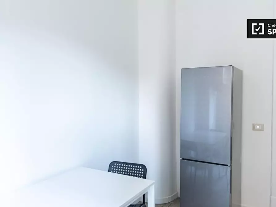 Immagine 12 di Camera condivisa in affitto  in Via Costantino Corvisieri a Roma