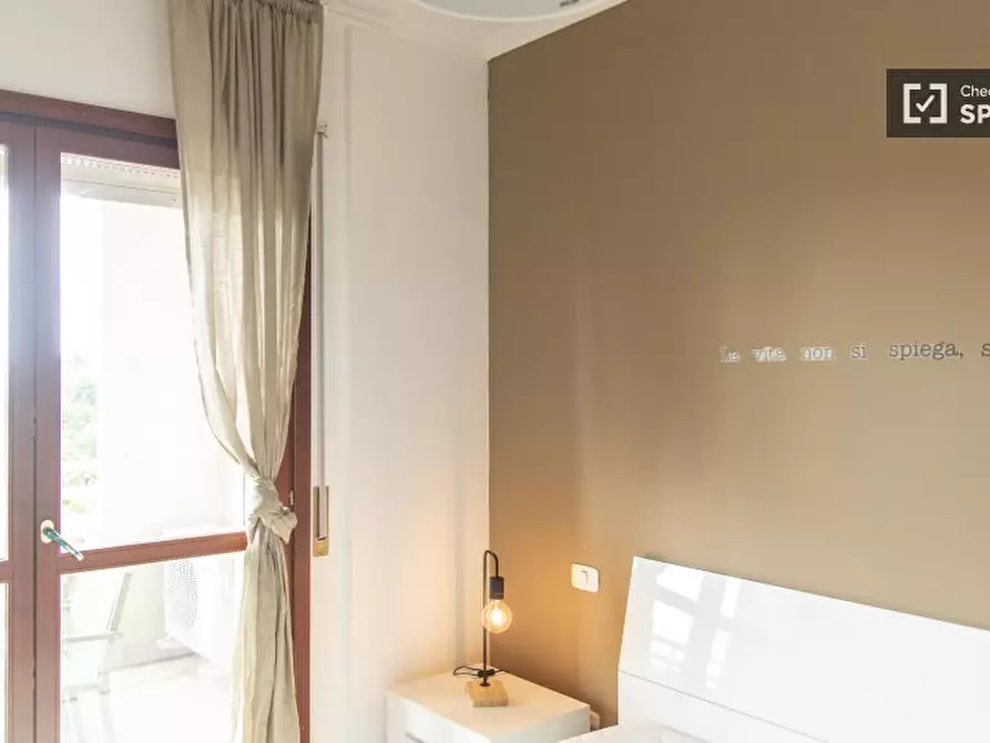 Immagine 11 di Appartamento in affitto  in Via Saronno a Roma