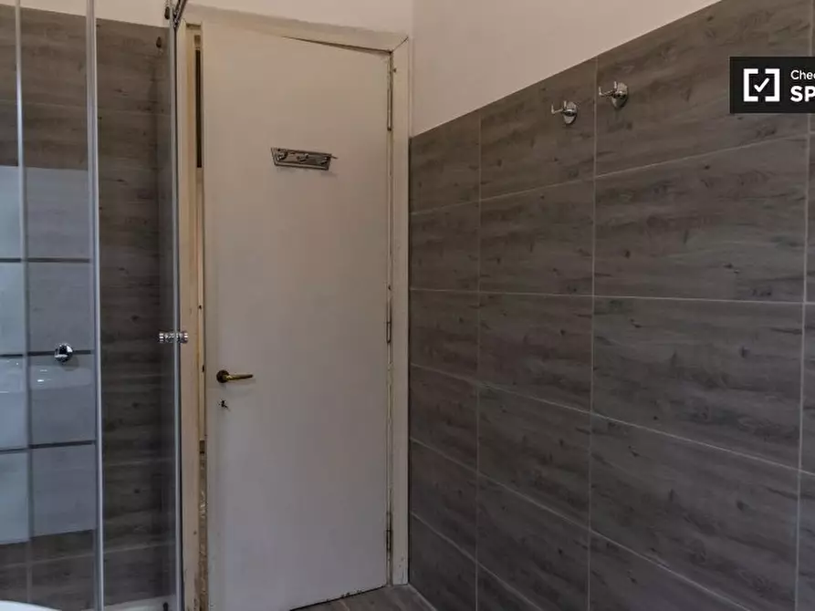 Immagine 9 di Camera condivisa in affitto  in Via Aquileia, 00198 Roma RM, Italy a Roma