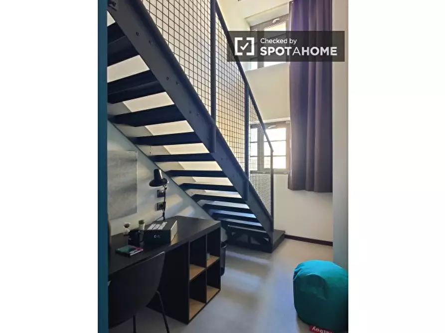 Immagine 4 di Camera condivisa in affitto  in Viale Giovanni Suzzani a Milano