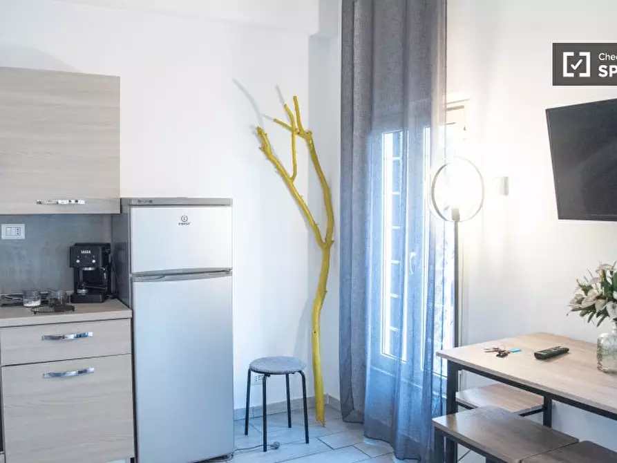 Immagine 14 di Appartamento in affitto  in Via degli Orti della Farnesina a Roma