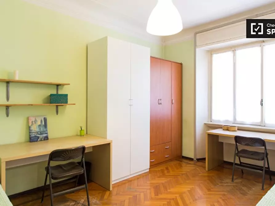 Immagine 2 di Camera condivisa in affitto  in Piazzale Susa a Milano