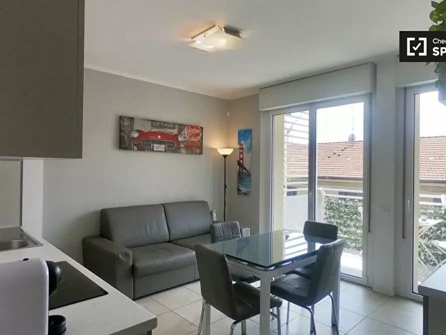 Immagine 4 di Appartamento in affitto  in Via Varesina, 20156 Milano MI, Italy a Milano