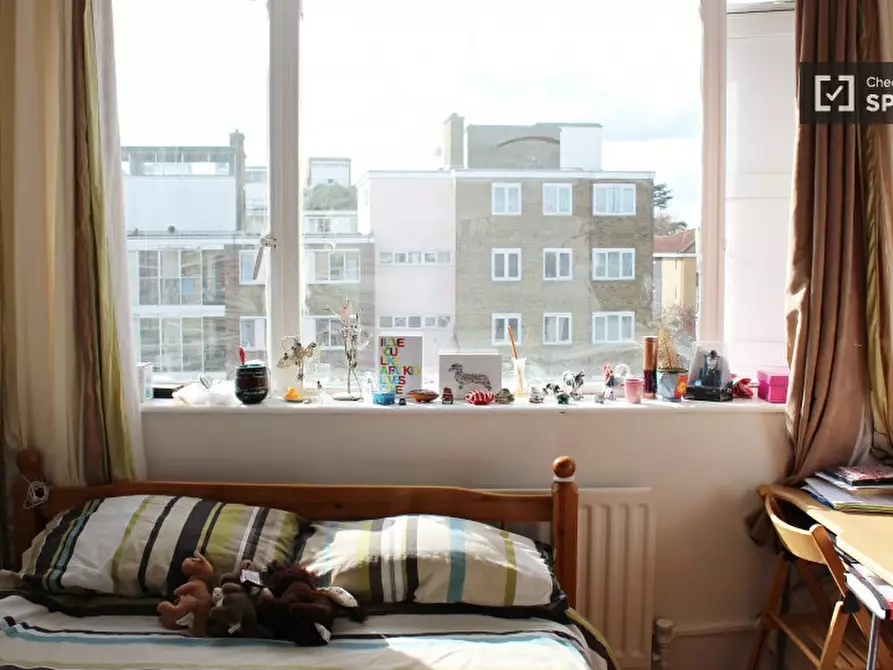 Immagine 9 di Camera condivisa in affitto  in Tildesley Road a Wandsworth