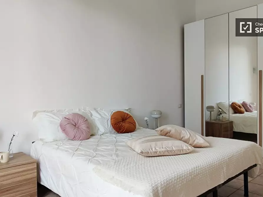 Immagine 2 di Appartamento in affitto  in Via dei Panigarola a Milano