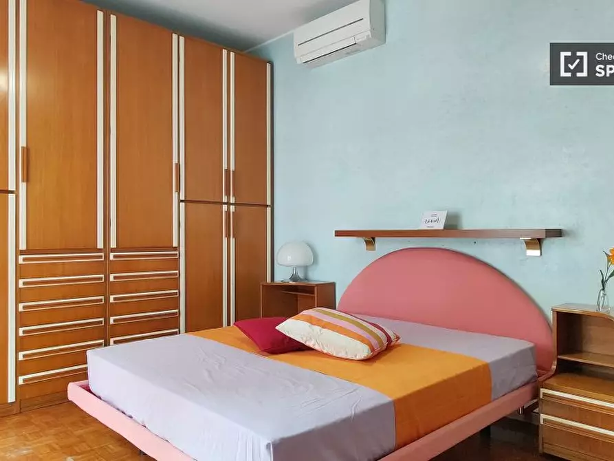 Immagine 2 di Camera condivisa in affitto  in Via Savona a Milano