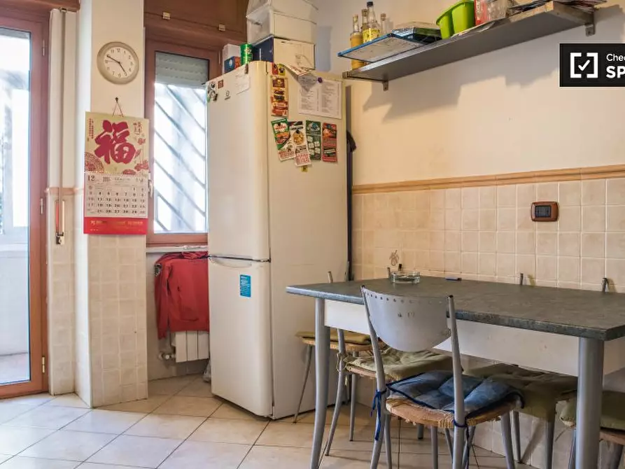 Immagine 8 di Camera condivisa in affitto  in Via Romolo Balzani, 00177 Roma RM, Italy a Roma