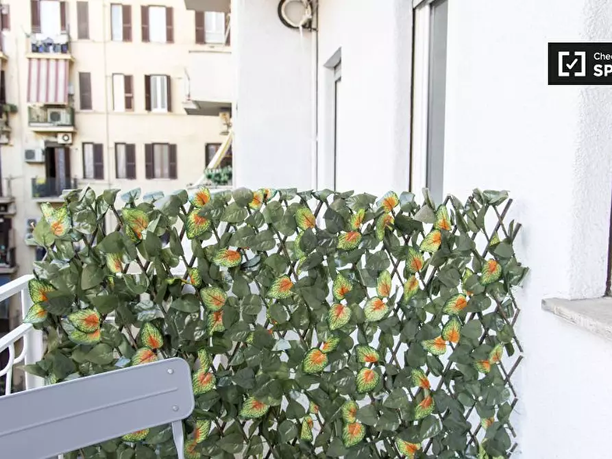 Immagine 16 di Camera condivisa in affitto  in Via Oderisi da Gubbio a Roma
