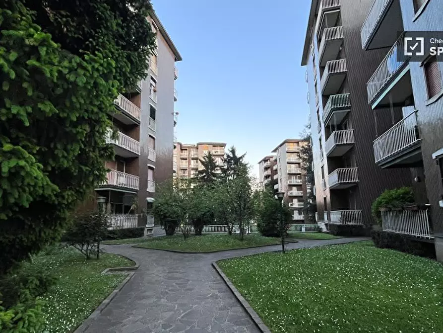 Immagine 16 di Camera condivisa in affitto  in Via Villapizzone a Milano