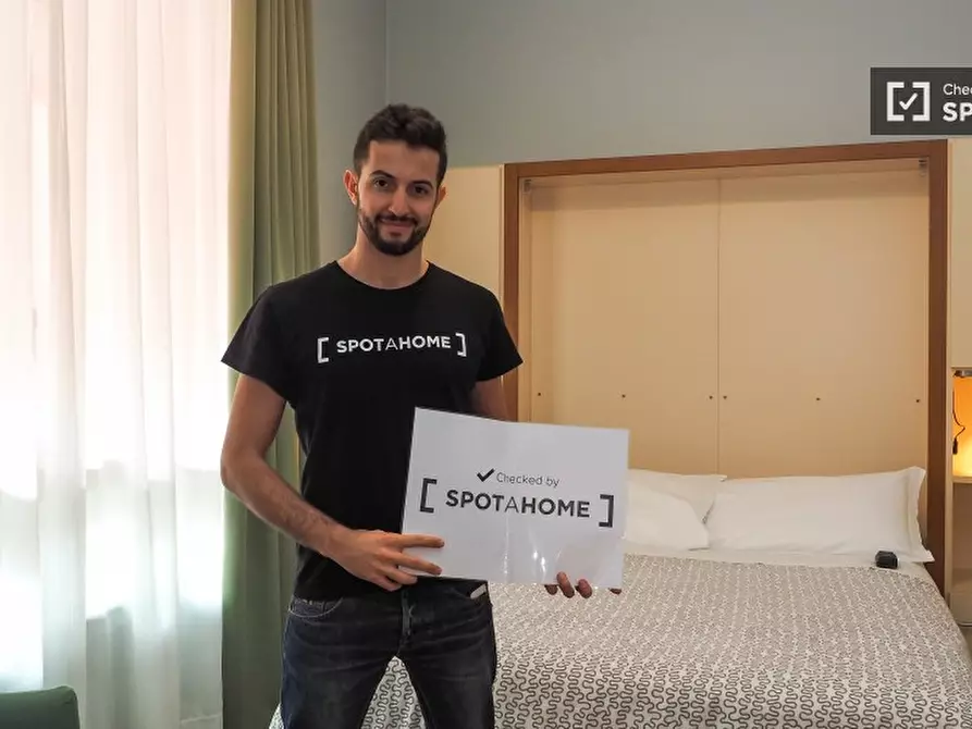 Immagine 8 di Ufficio in affitto  in Viale Gorizia a Milano