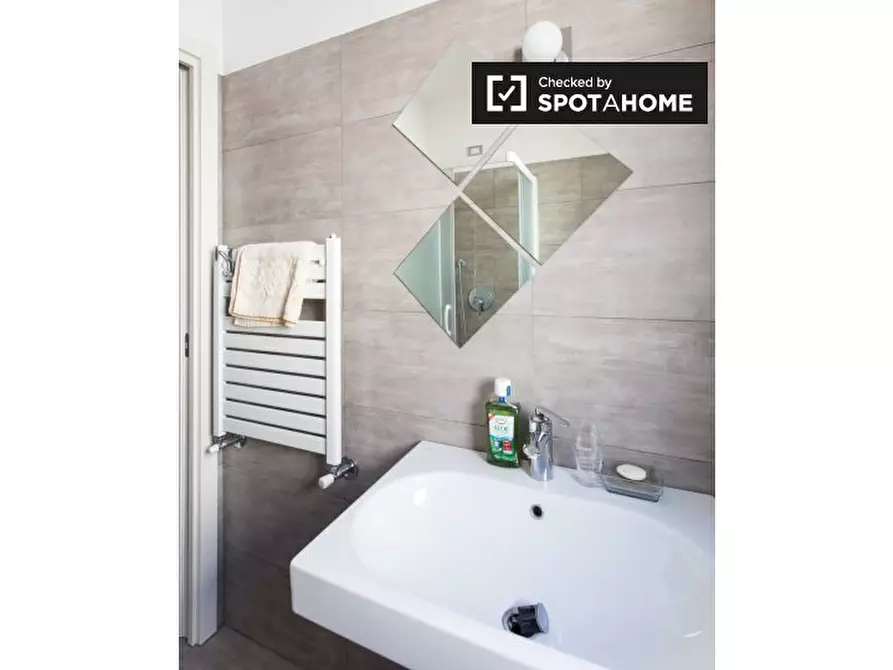 Immagine 14 di Appartamento in affitto  in Viale Isonzo, 20135 Milano MI, Italy a Milano