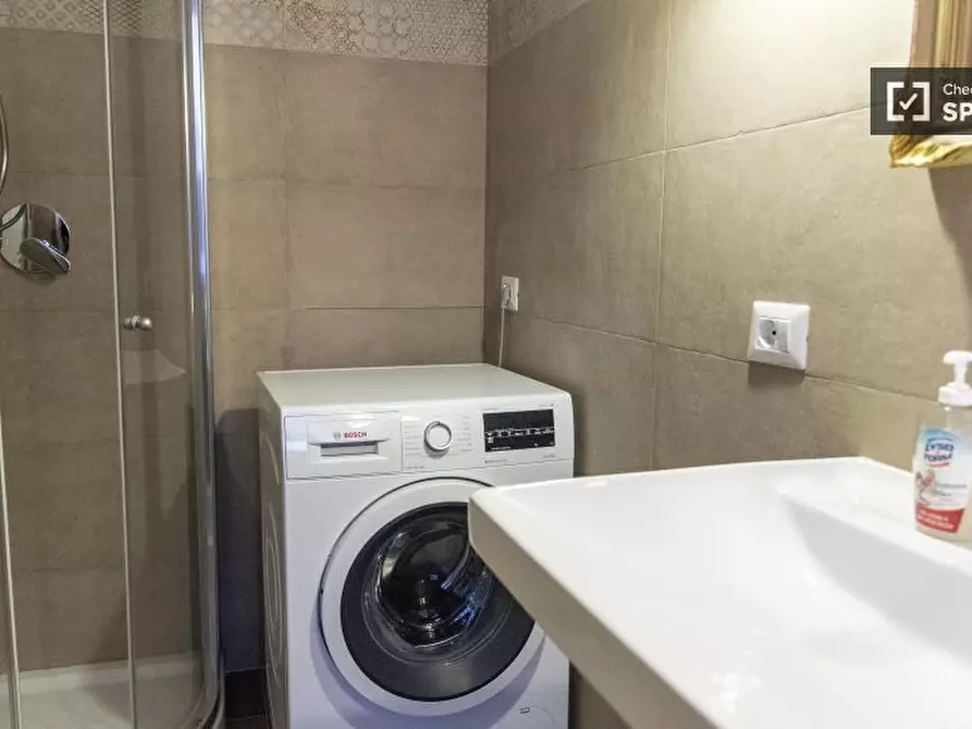 Immagine 4 di Appartamento in affitto  in Via Guido de Ruggiero a Roma