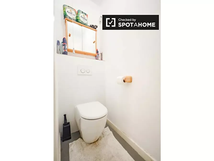 Immagine 15 di Camera condivisa in affitto  in Tavistock Cres a Kensington