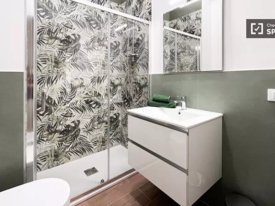 Immagine 13 di Camera condivisa in affitto  in Via Quadronno a Milano