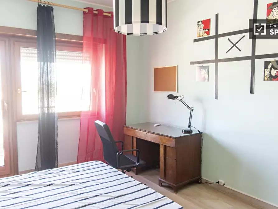 Immagine 2 di Camera condivisa in affitto  in Via Padre Semeria a Roma