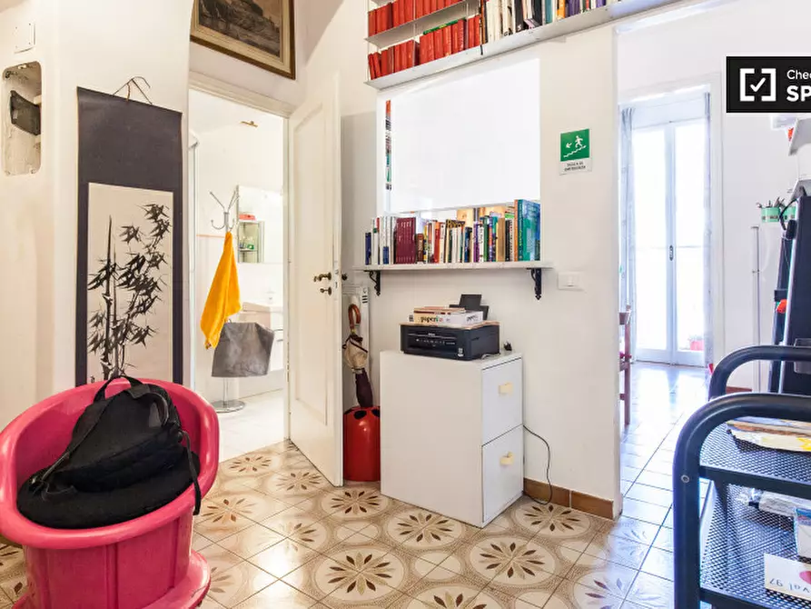 Immagine 11 di Camera condivisa in affitto  in Via Ettore Rolli a Roma