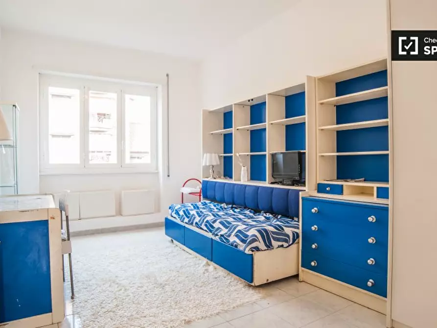 Immagine 4 di Camera condivisa in affitto  in Via Pietro Romano, 00169 Roma RM, Italy a Roma