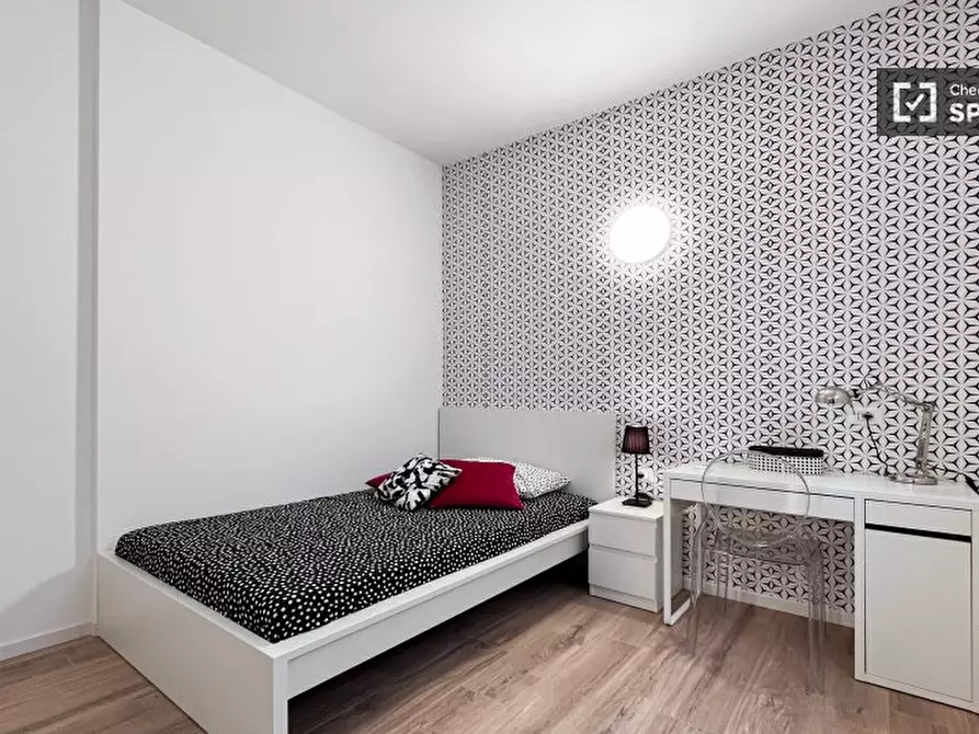 Immagine 1 di Camera condivisa in affitto  in Via Disciplini a Milano