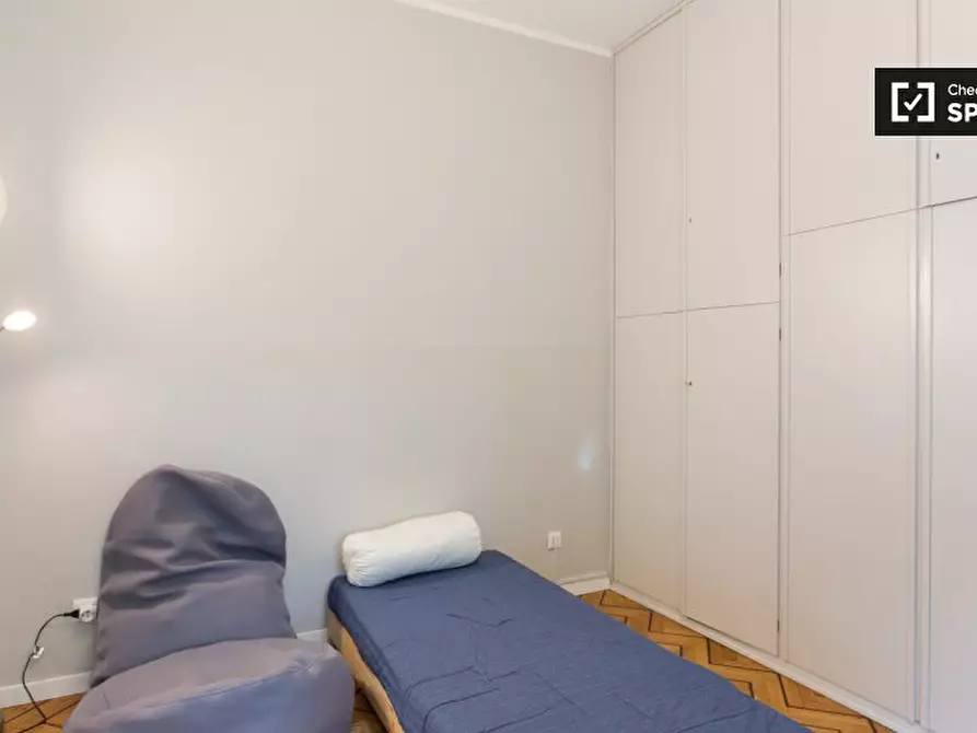 Immagine 2 di Camera condivisa in affitto  in Piazza S. Giuseppe a Milano