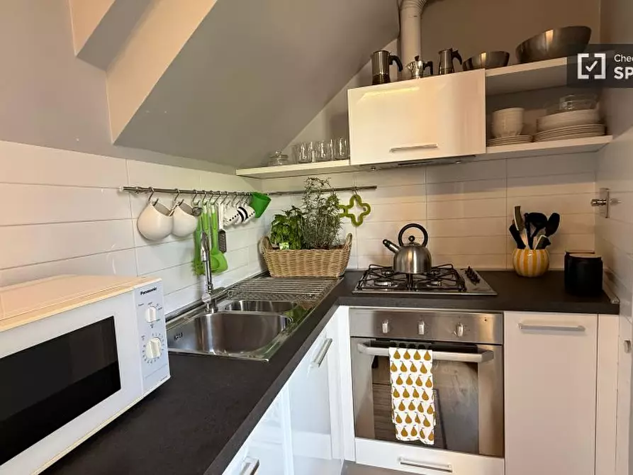 Immagine 3 di Appartamento in affitto  in Via di S. Angelo in Pescheria a Roma