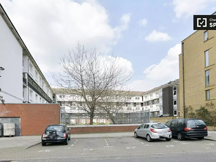 Immagine 14 di Camera condivisa in affitto  in St.Anns Rd, White City, London W11 4ST, UK a Kensington