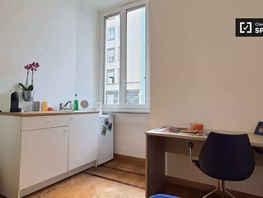Immagine 2 di Camera condivisa in affitto  in Via Sebastiano del Piombo a Milano