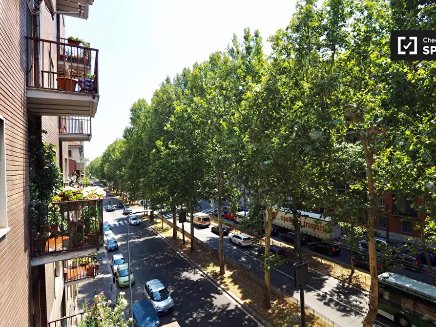 Immagine 3 di Camera condivisa in affitto  in Viale Edoardo Jenner a Milano