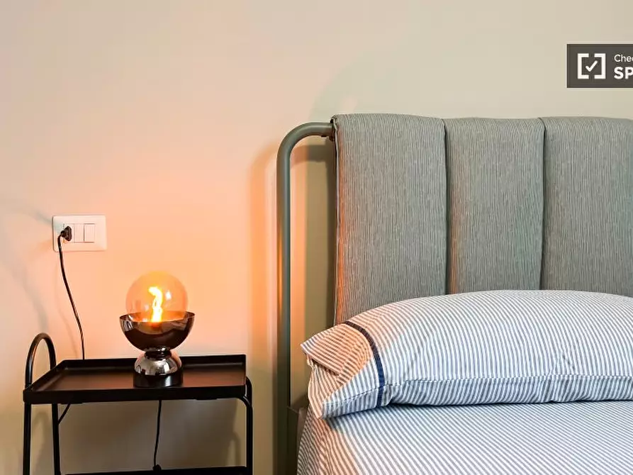 Immagine 2 di Camera condivisa in affitto  in Via Don Giuseppe Andreoli a Milano