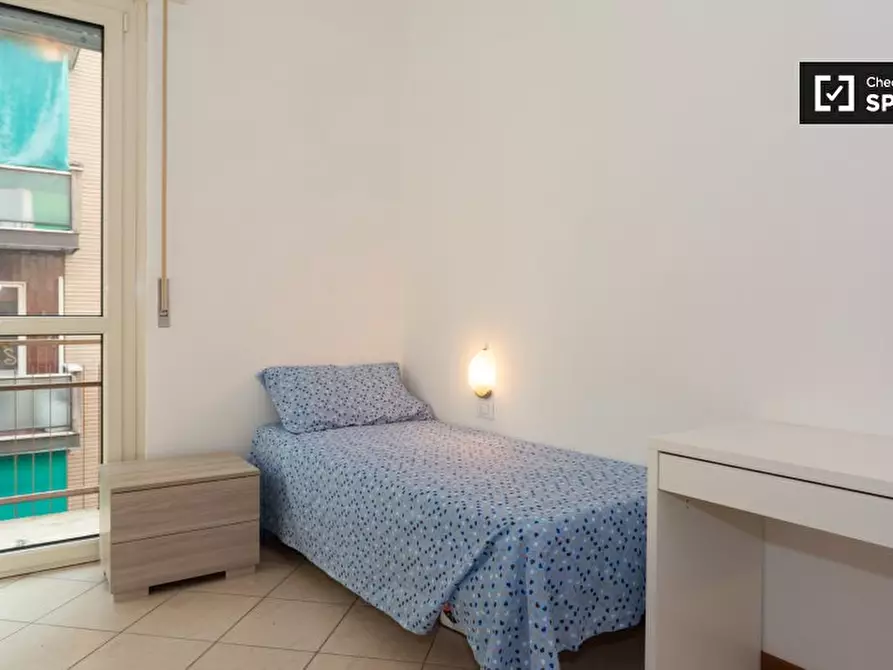 Immagine 2 di Camera condivisa in affitto  in Via Umberto Fogagnolo a Sesto San Giovanni