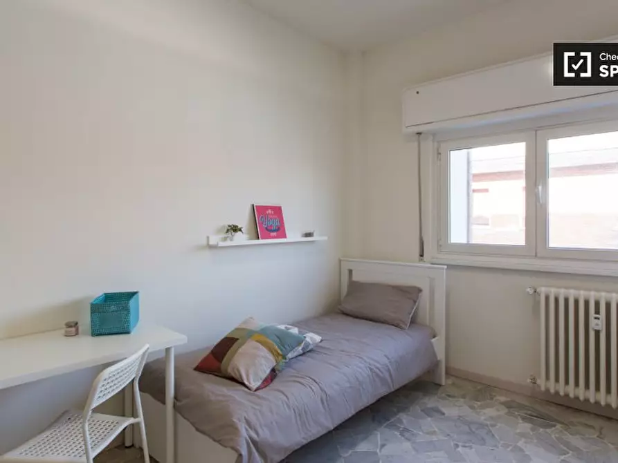 Immagine 3 di Camera condivisa in affitto  in Via Privata Ebro a Milano