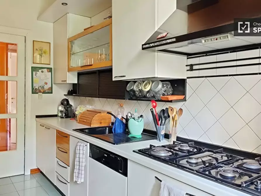 Immagine 4 di Camera condivisa in affitto  in Via Leopoldo Sabbatini a Milano