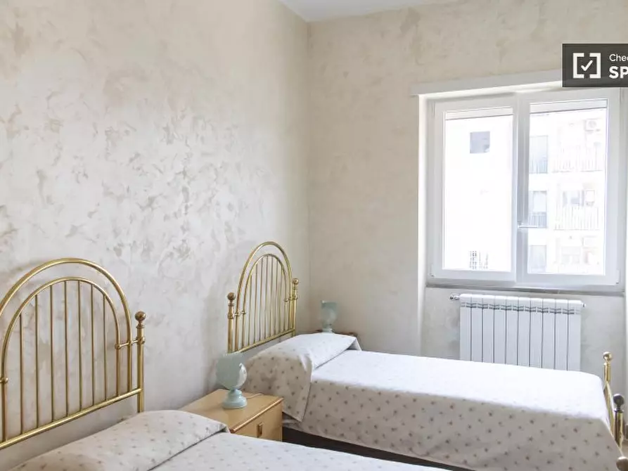 Immagine 19 di Camera condivisa in affitto  in Via Barbiellini Amidei Bernardo a Roma