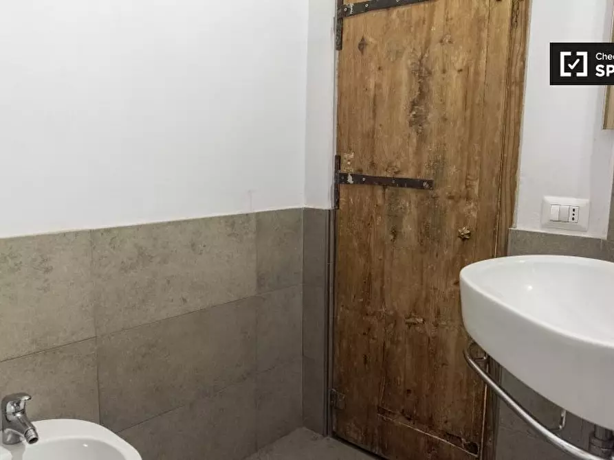 Immagine 7 di Appartamento in affitto  in Via dei Gigli d'Oro a Roma