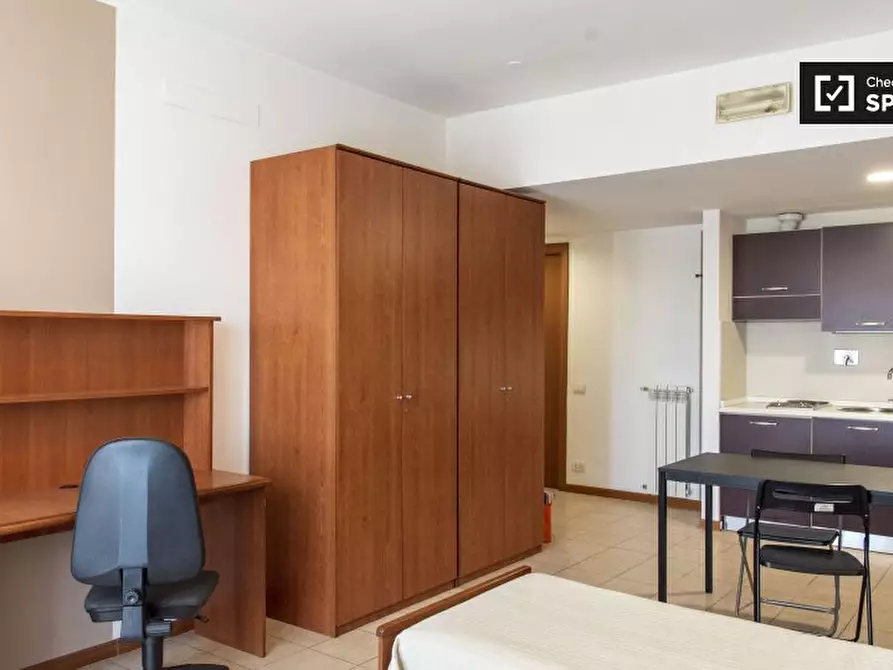 Immagine 4 di Ufficio in affitto  in Viale della Venezia Giulia a Roma