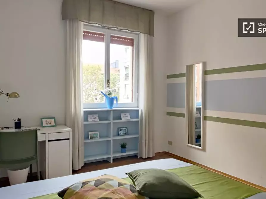 Immagine 2 di Camera condivisa in affitto  in Via Amedeo D'Aosta a Milano