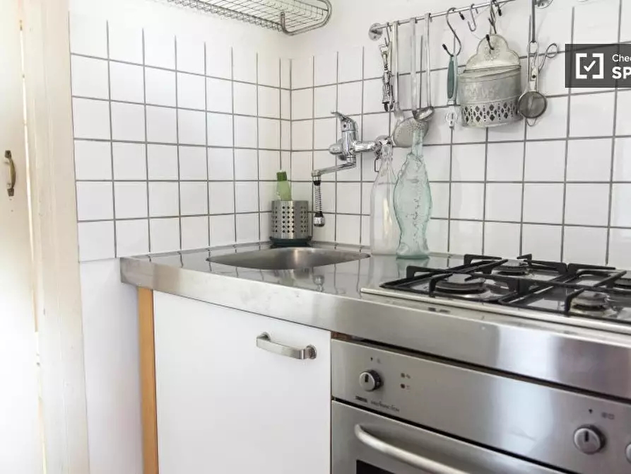 Immagine 11 di Ufficio in affitto  in Via dei Tizii a Roma