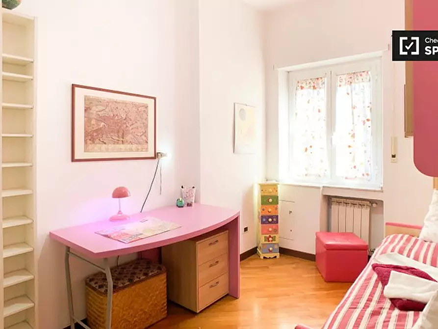 Immagine 3 di Camera condivisa in affitto  in Via Renzo da Ceri, 00176 Roma RM, Italy a Roma