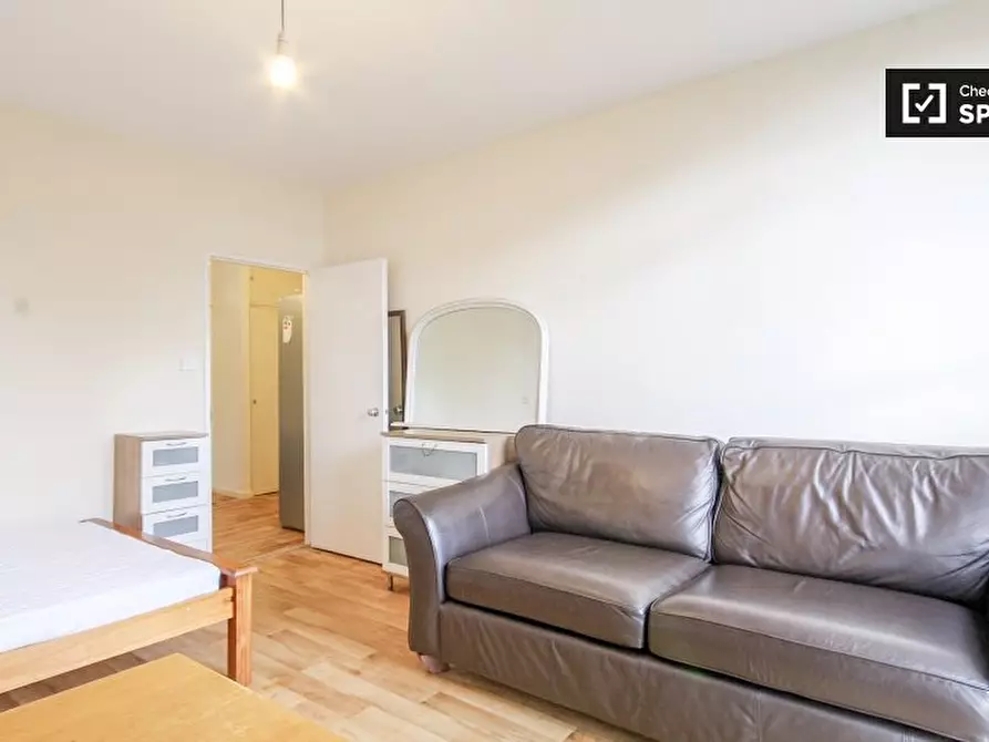 Immagine 16 di Appartamento in affitto  in Winchester House,  Hallfield Estate, a Paddington