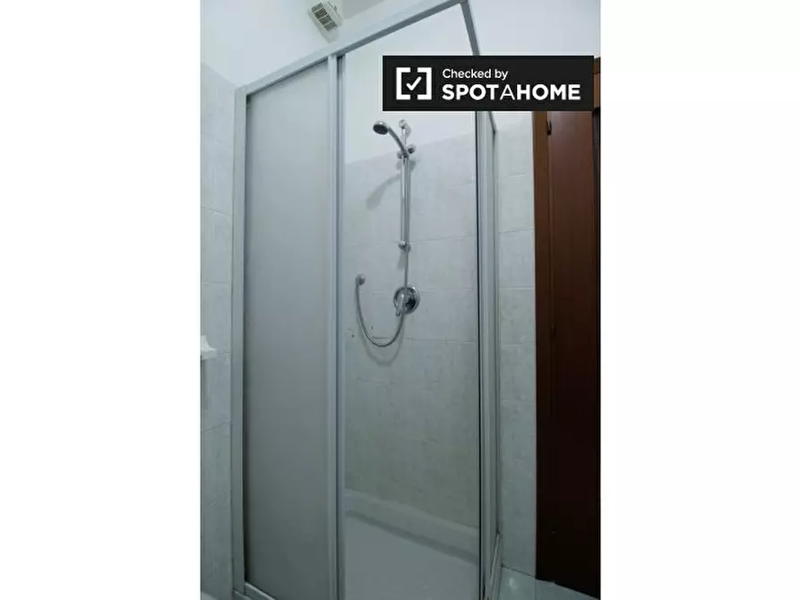 Immagine 11 di Appartamento in affitto  in Via Gian Francesco Bellezia a Torino