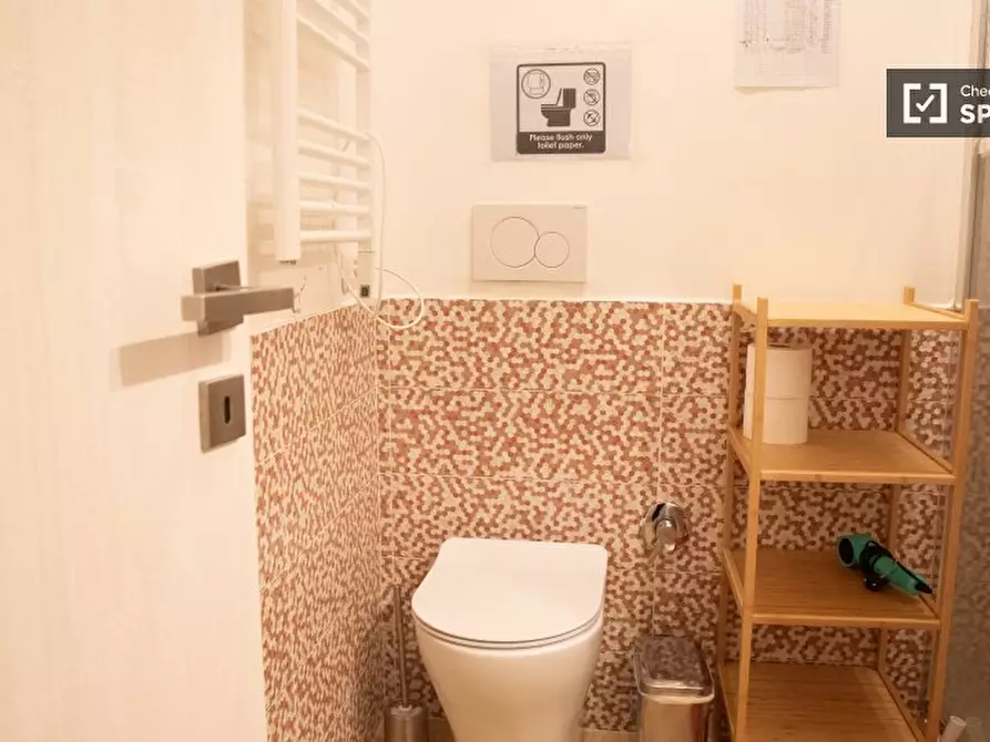 Immagine 7 di Camera condivisa in affitto  in Via Giovan Battista Gandino a Roma