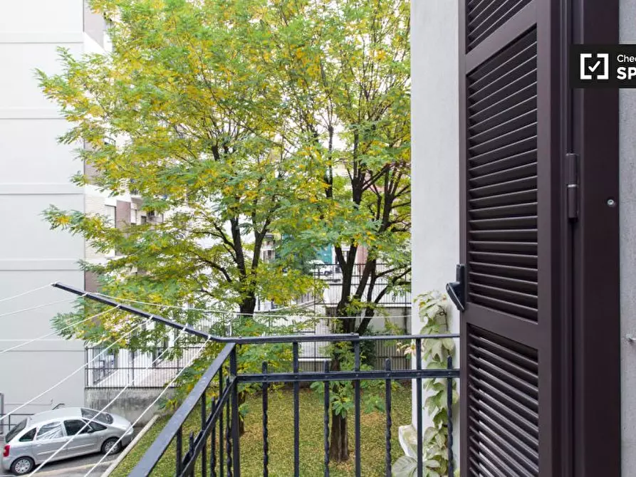 Immagine 17 di Camera condivisa in affitto  in Via Lomellina a Milano