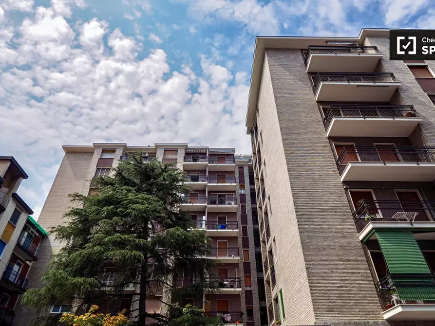 Immagine 17 di Camera condivisa in affitto  in Via Pace a San Donato Milanese