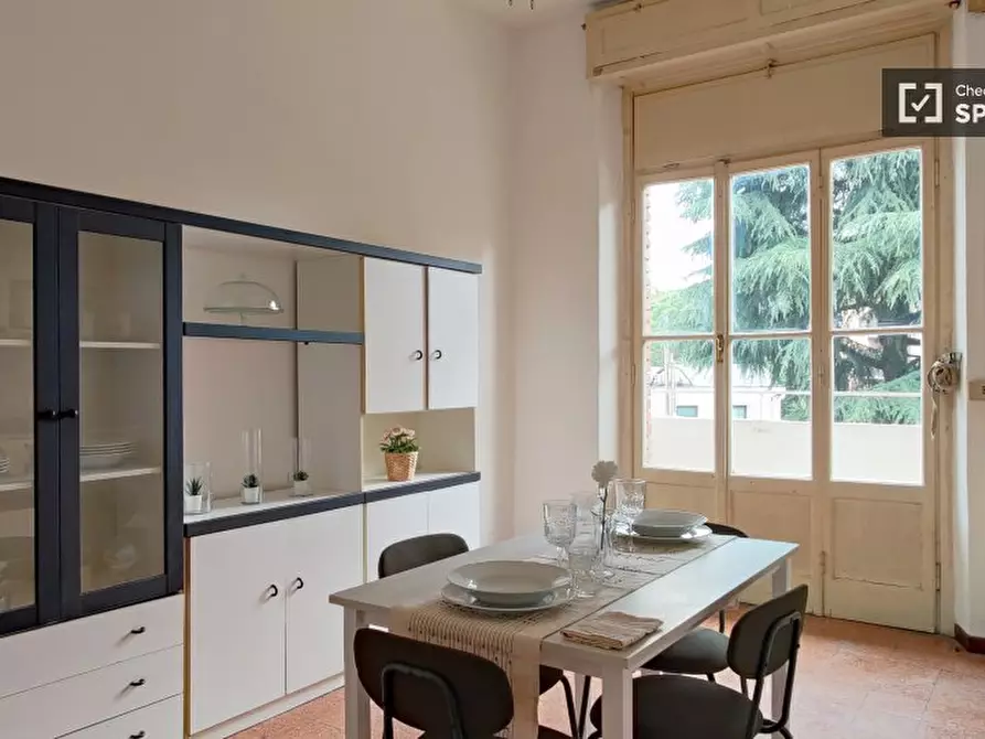 Immagine 5 di Appartamento in affitto  in Via Lago di Nemi a Milano