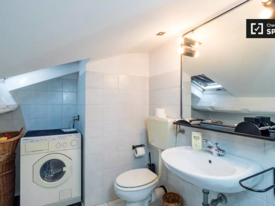 Immagine 16 di Appartamento in affitto  in Via Altaguardia a Milano