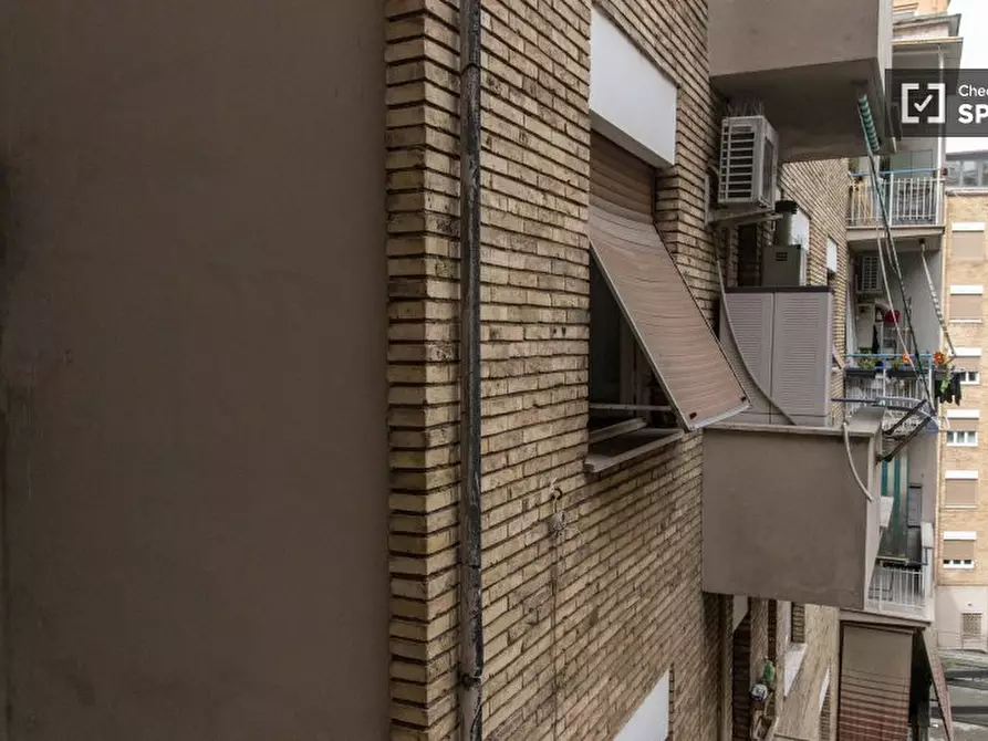 Immagine 18 di Camera condivisa in affitto  in Via Val d'Aosta a Roma