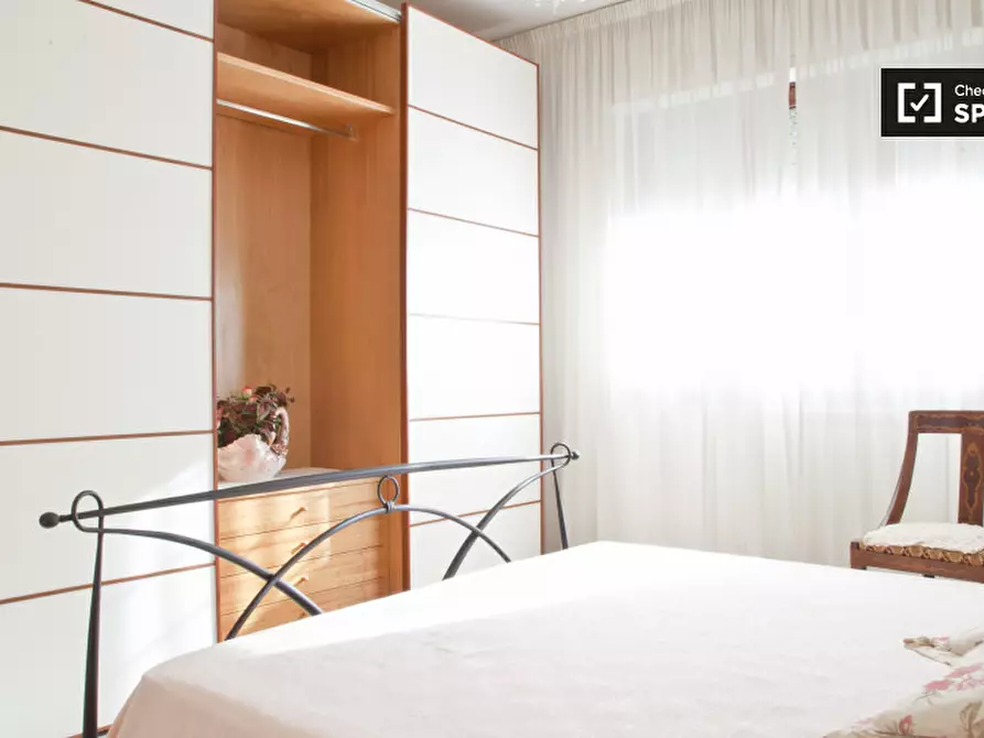 Immagine 3 di Camera condivisa in affitto  in Via Giulio Galli a Roma