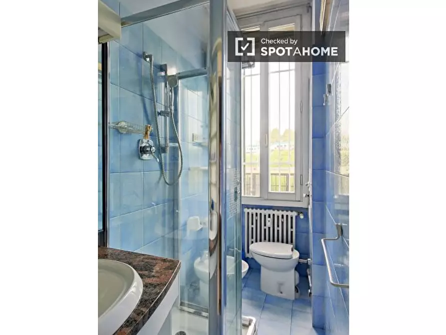 Immagine 11 di Camera condivisa in affitto  in Via Monzambano a Milano