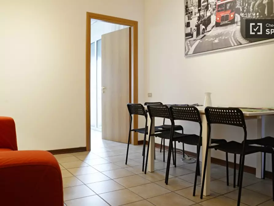 Immagine 5 di Camera condivisa in affitto  in Via dell'Innovazione a Milano