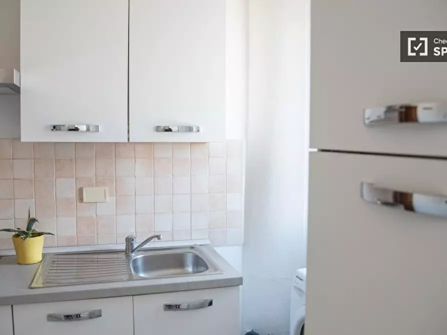 Immagine 16 di Appartamento in affitto  in Via dei Savorgnan a Roma