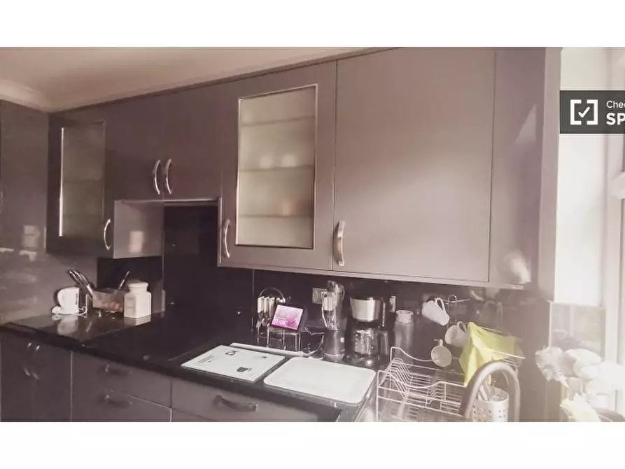 Immagine 10 di Camera condivisa in affitto  in Blackbush Ave, Romford RM6 5TU, UK a Barking